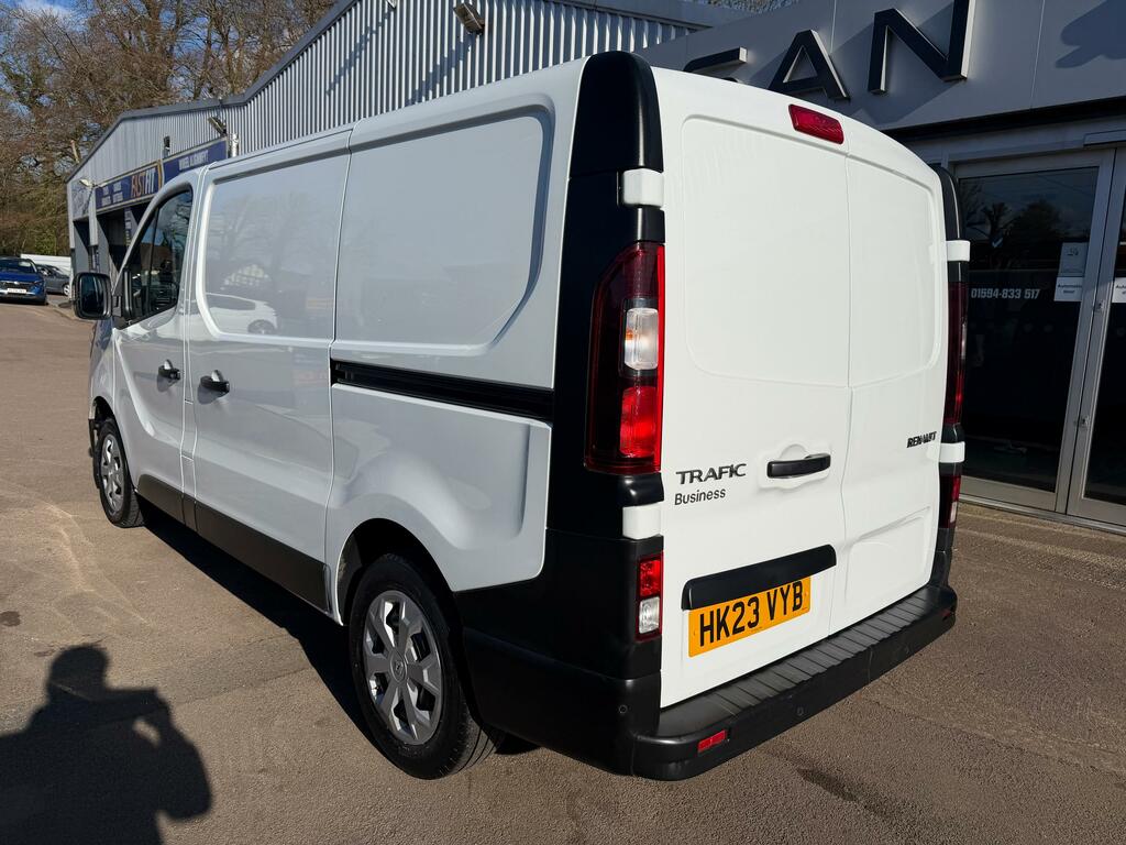 Renault Trafic Mpv HK23VYB White #6