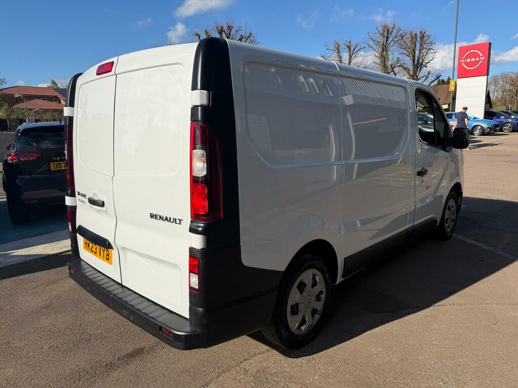 Renault Trafic Mpv HK23VYB White #3