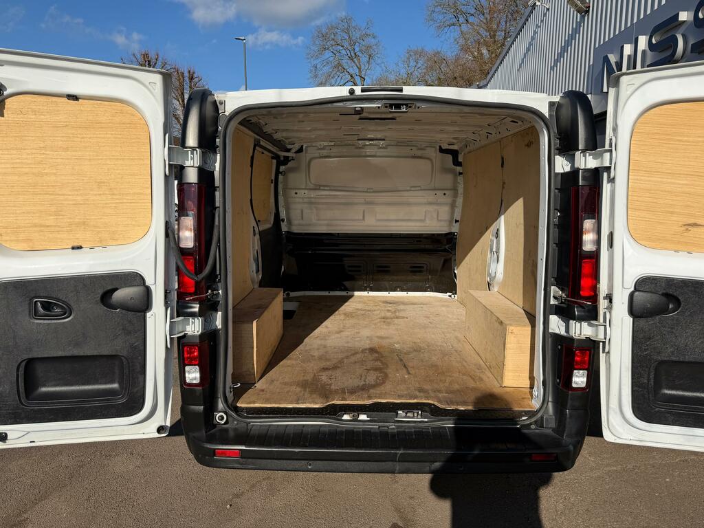 Renault Trafic Mpv HK23VYB White #5