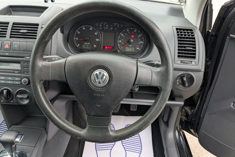 Volkswagen Polo Hatchback LV57MFJ Black #3