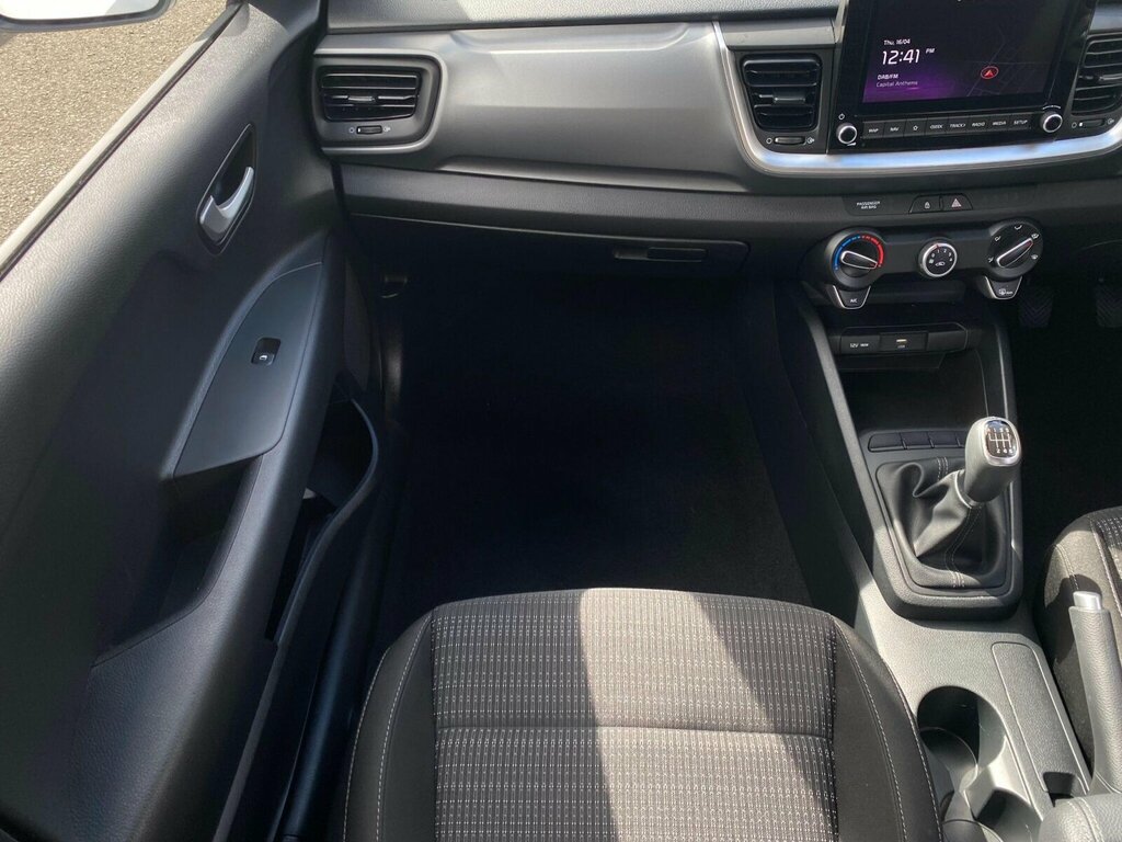 Kia Stonic 1.0 T-gdi 2 Euro 6 Ss LA75PYU White #6