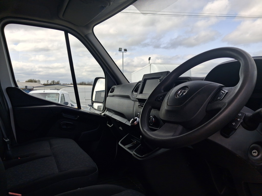Vauxhall Movano Movano F3500 2.3Cdti 135B... White #2