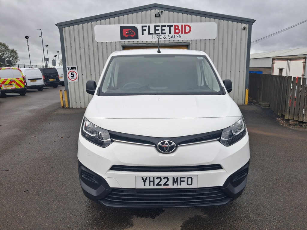 Toyota Proace City Proace City L1 100 Active... YH22MFO  #3