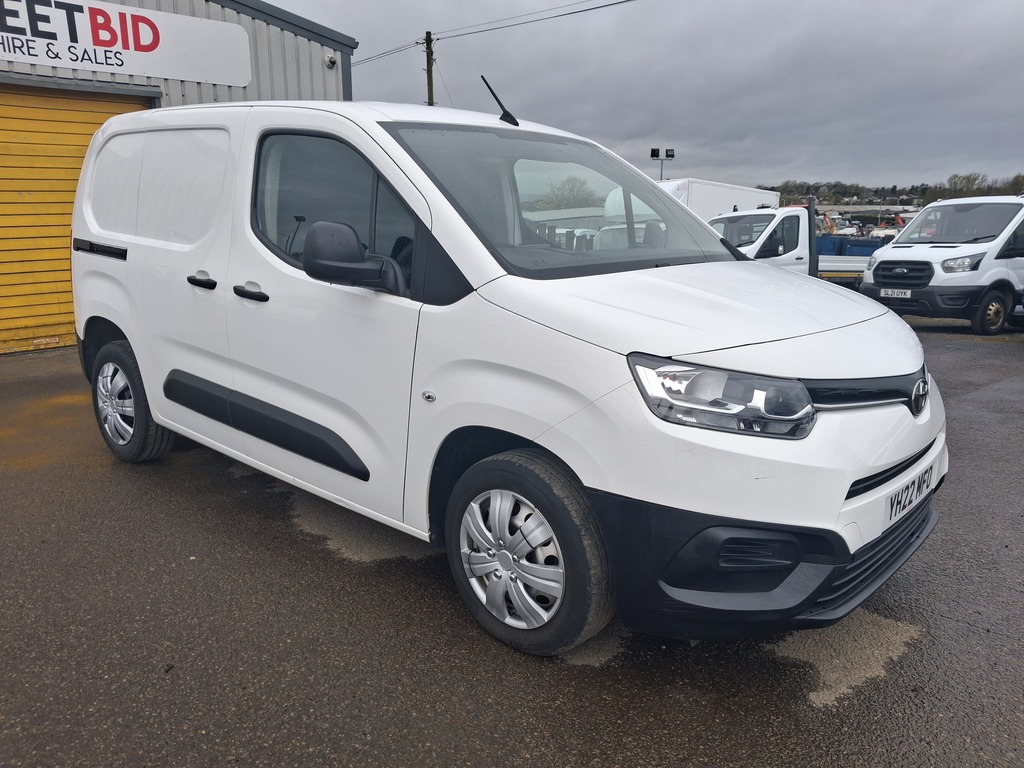 Toyota Proace City Proace City L1 100 Active... YH22MFO  #4