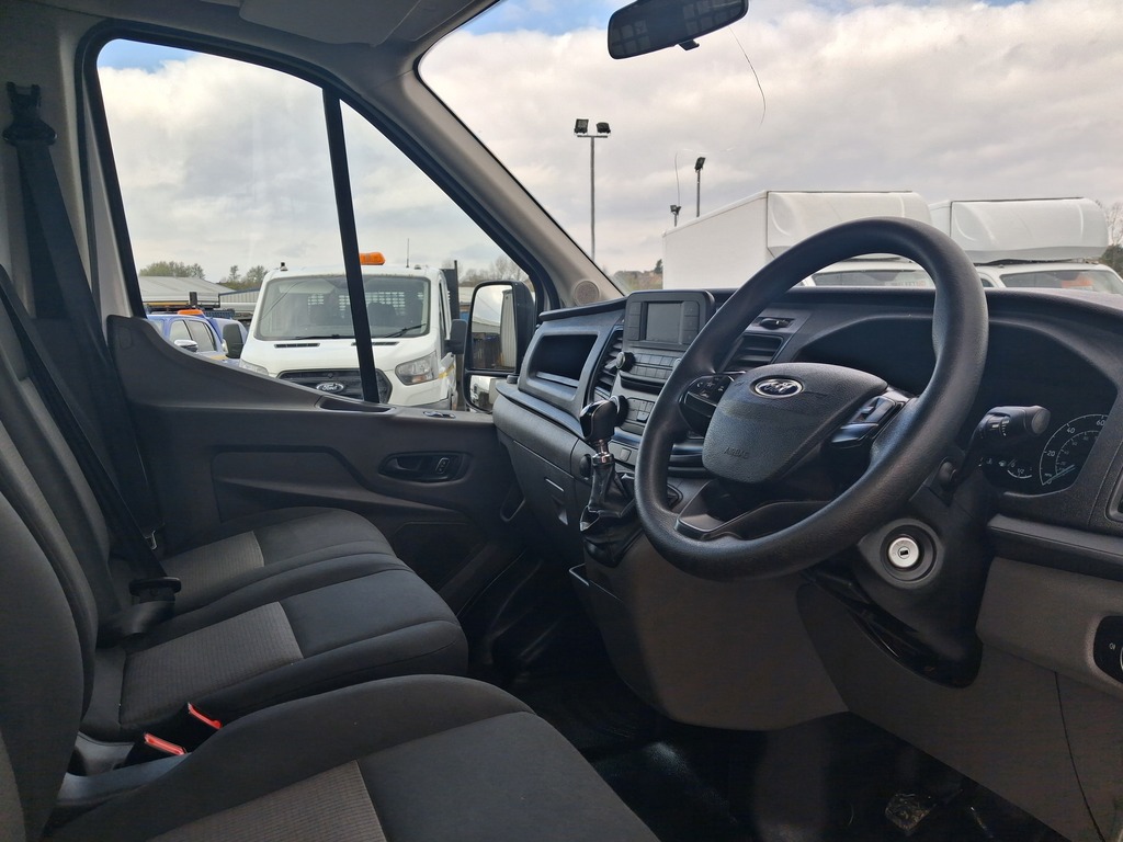 Ford Transit Custom Transit 350 Rwd L4 130Ps HV22UGZ #2