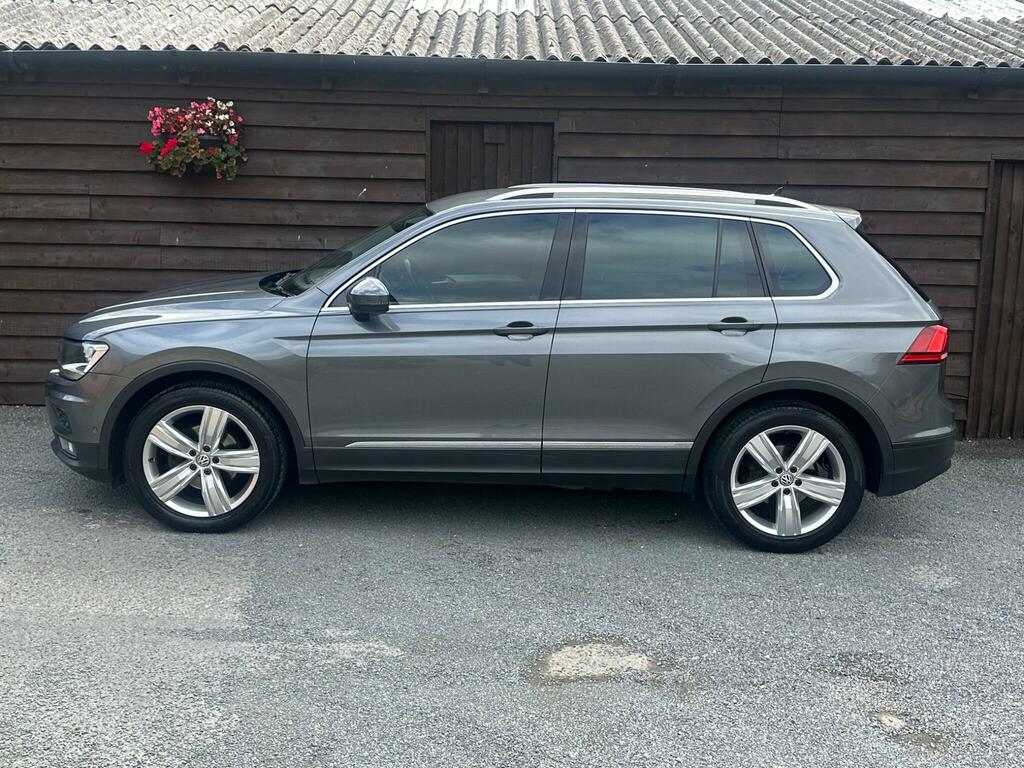 Volkswagen Tiguan 2.0 Tdi Match Dsg Euro 6 Ss LR20GRZ Grey #4