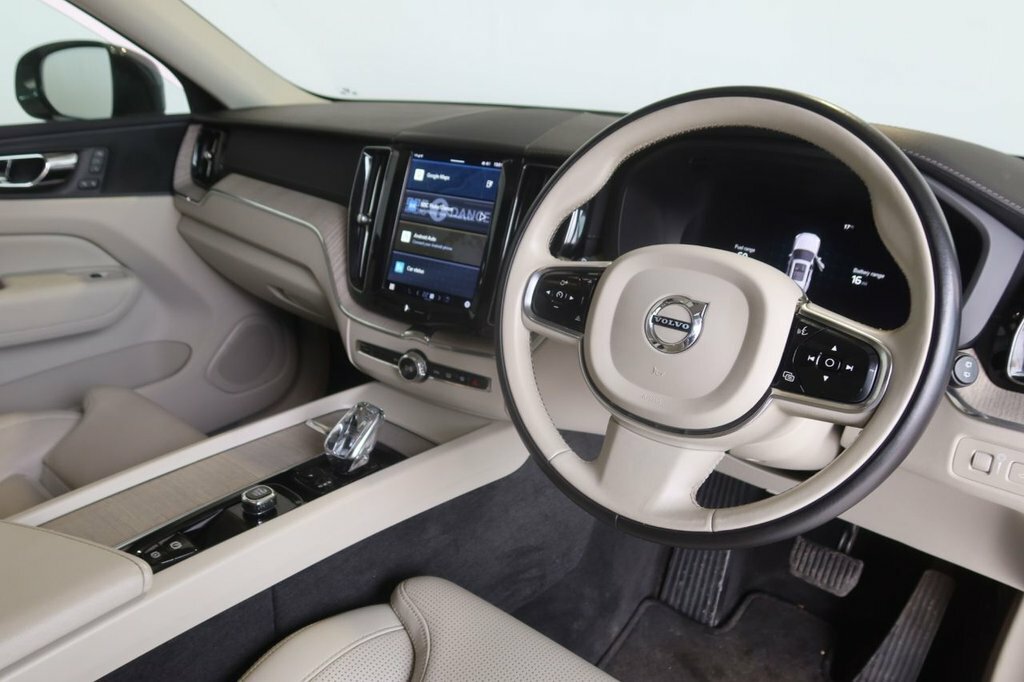 Volvo XC60 2L Inscription Pro YS71OYE Grey #4