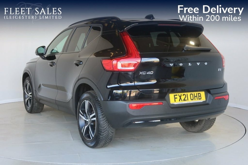 Volvo XC40 1.5L R-design FX21OHB Black #3