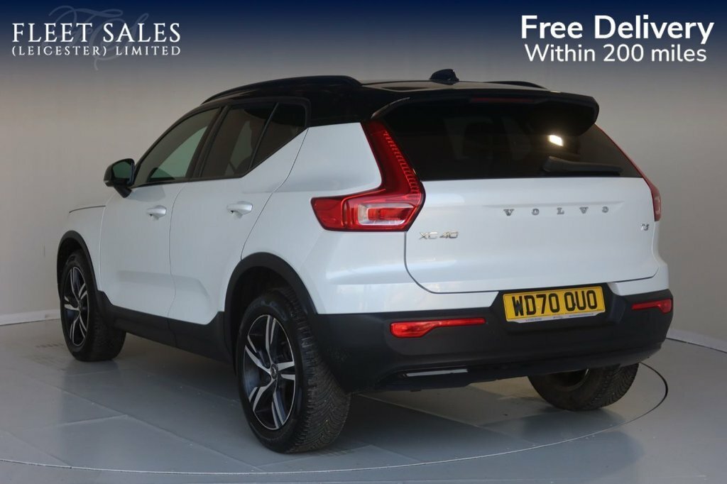 Volvo XC40 1.5L R-design WD70OUO White #3