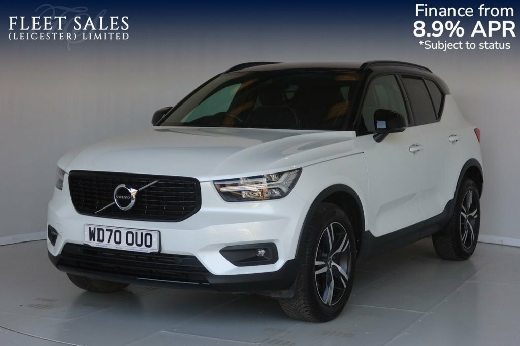 Volvo XC40 1.5L R-design White
