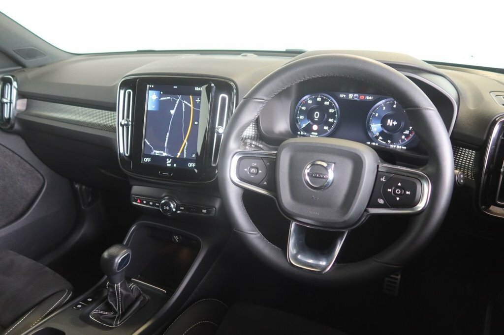 Volvo XC40 1.5L R-design SY71WMJ Black #4