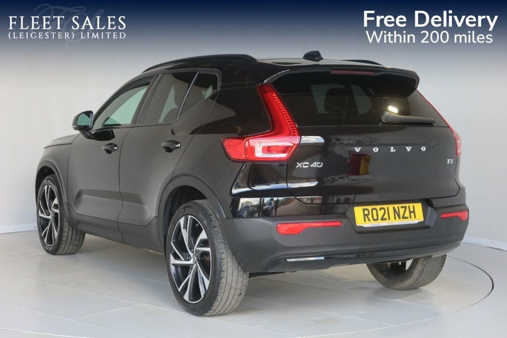 Volvo XC40 1.5L R-design Pro RO21NZH Black #3
