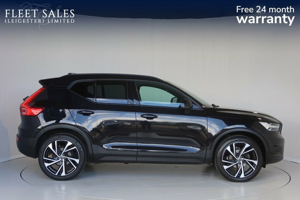 Volvo XC40 1.5L R-design Pro DX21HHJ Black #2