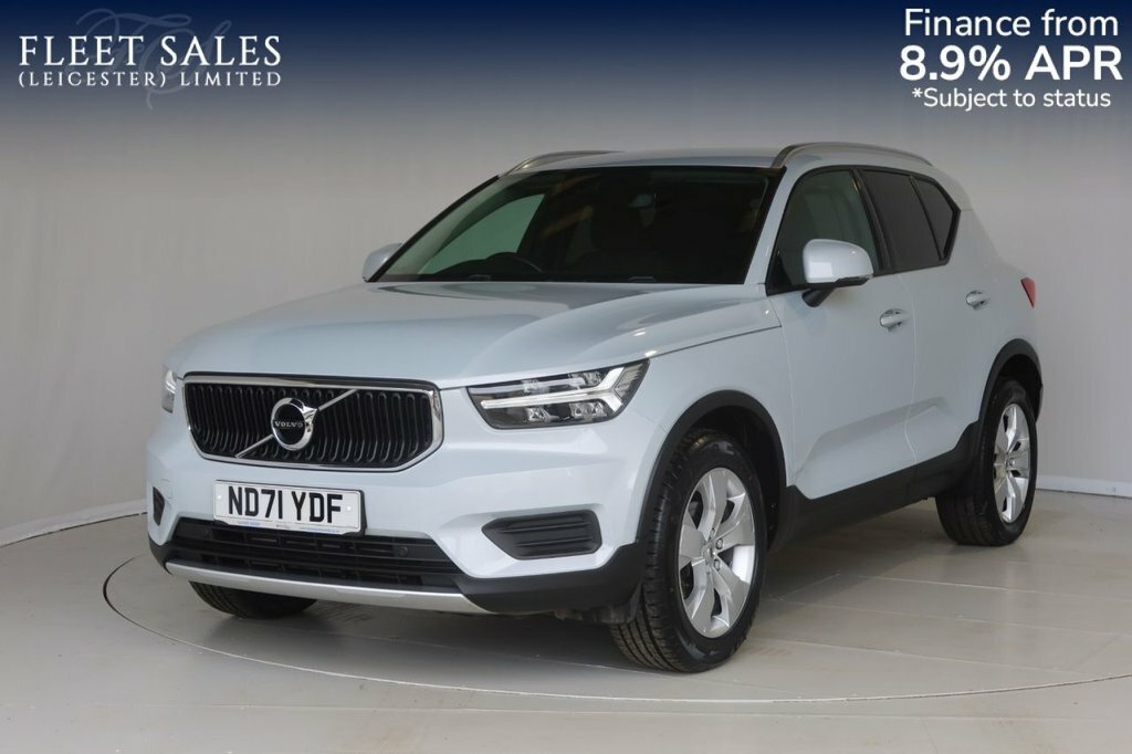 Volvo XC40 1.5L Momentum Silver