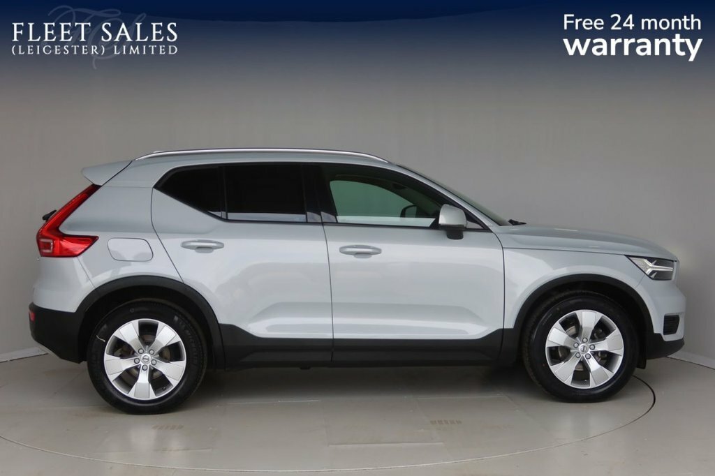 Volvo XC40 1.5L Momentum ND71YDF Silver #2