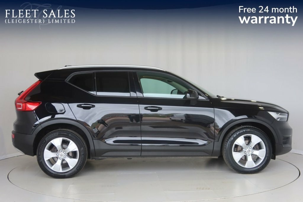 Volvo XC40 1.5L Momentum FV71UJK Black #2