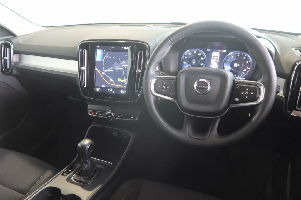 Volvo XC40 1.5L Momentum FV71UJK Black #4