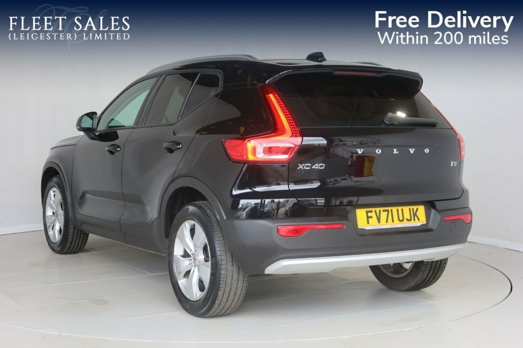 Volvo XC40 1.5L Momentum FV71UJK Black #3