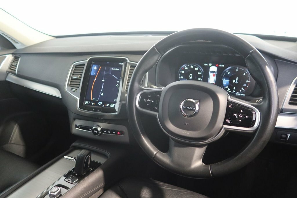 Volvo XC90 2L Momentum GN21NVA Black #4