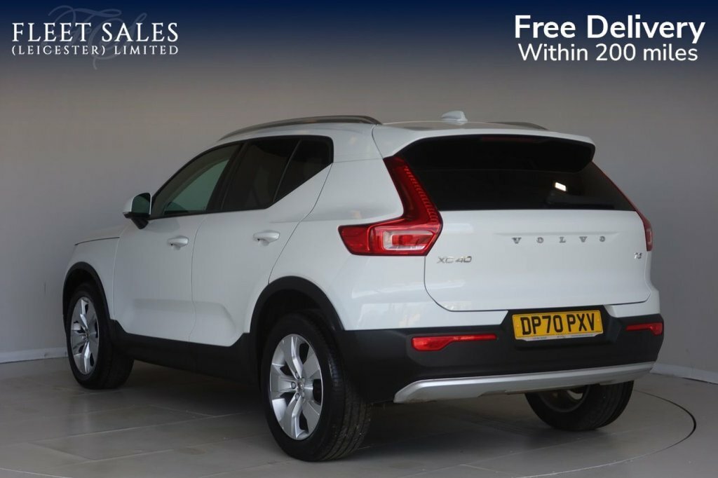 Volvo XC40 1.5L Momentum DP70PXV White #3