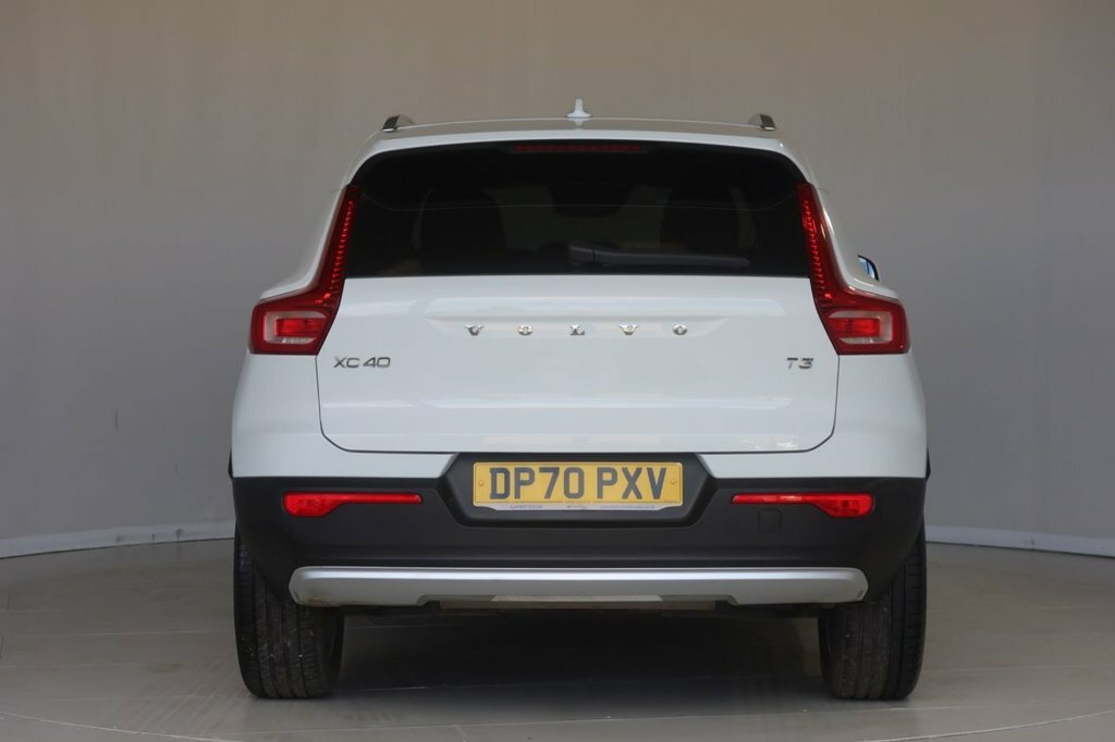 Volvo XC40 1.5L Momentum DP70PXV White #6