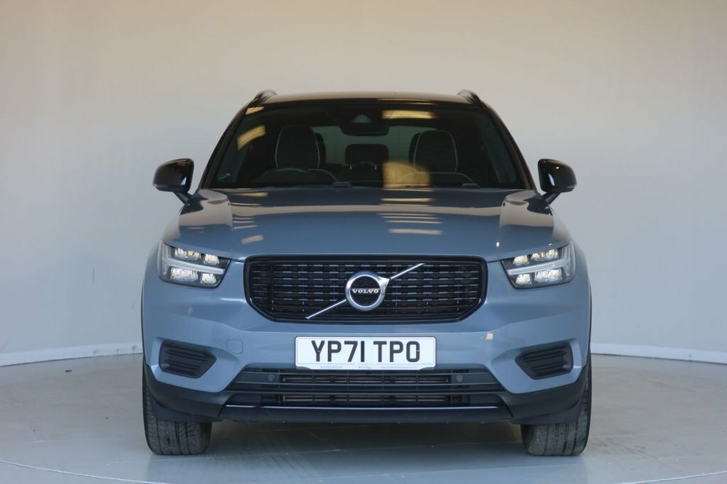 Volvo XC40 1.5L R-design YP71TPO Grey #5