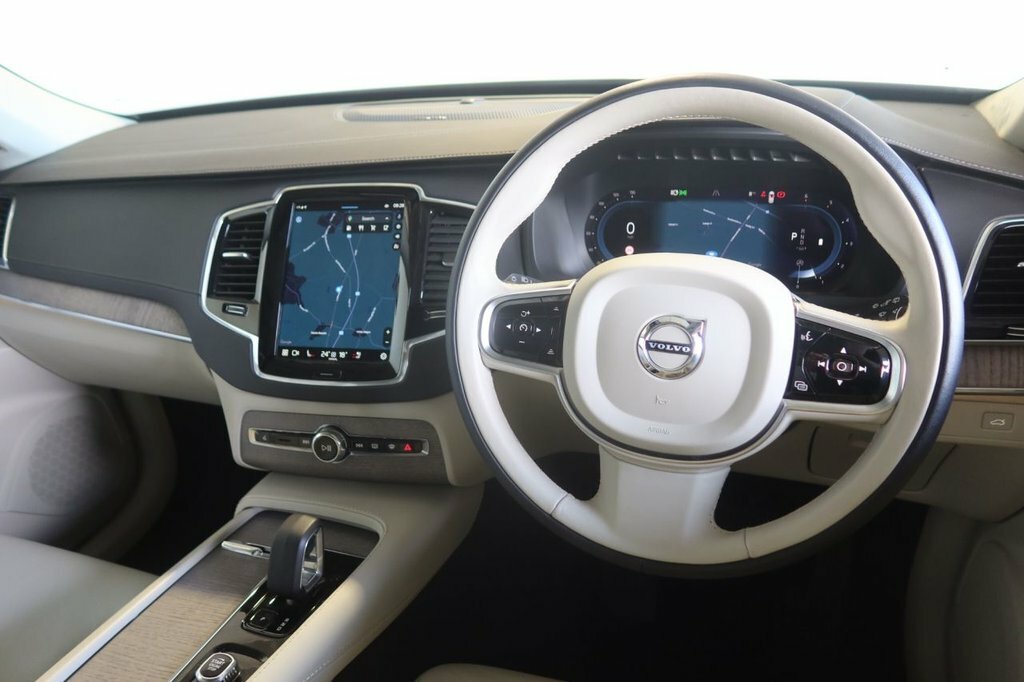 Volvo XC90 2L Plus Gold #4