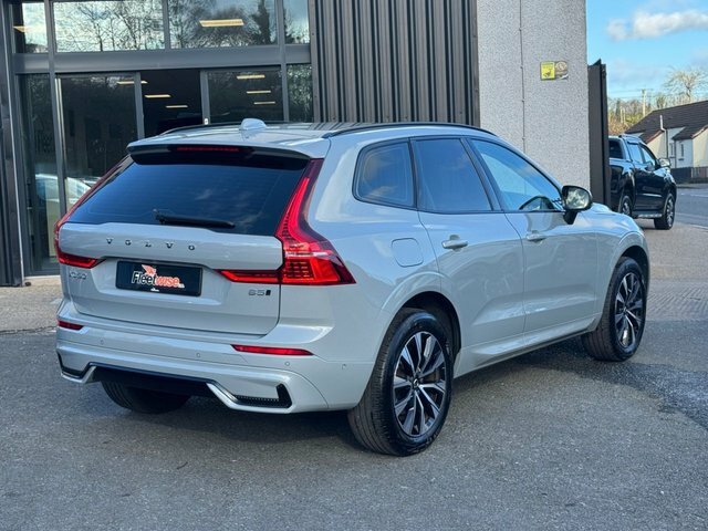 Volvo XC60 2.0 B5 Mhev Plus Suv Hybrid Awd Eu YO23JBZ Grey #5
