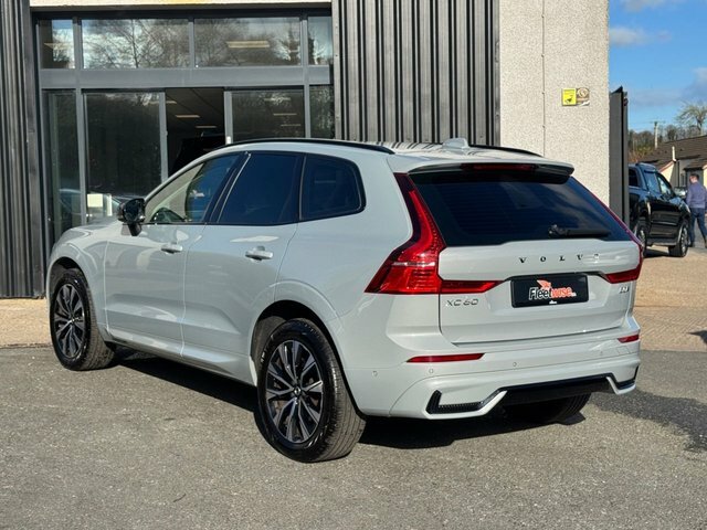 Volvo XC60 2.0 B5 Mhev Plus Suv Hybrid Awd Eu YO23JBZ Grey #4