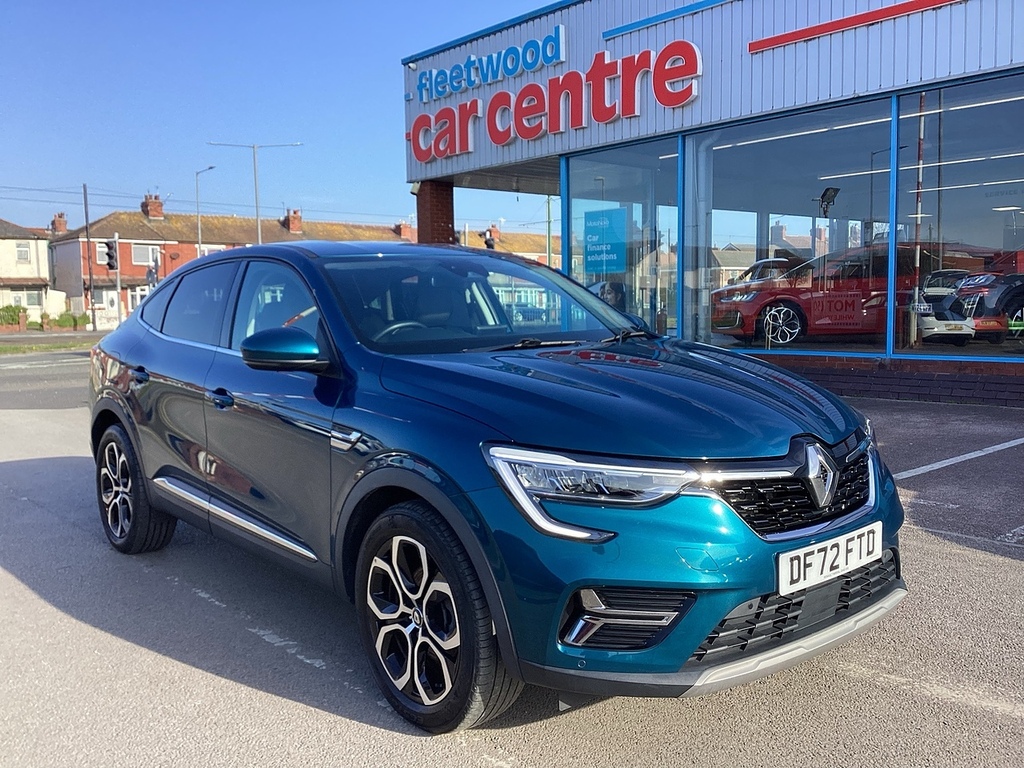 Renault Arkana E-tech Techno Blue