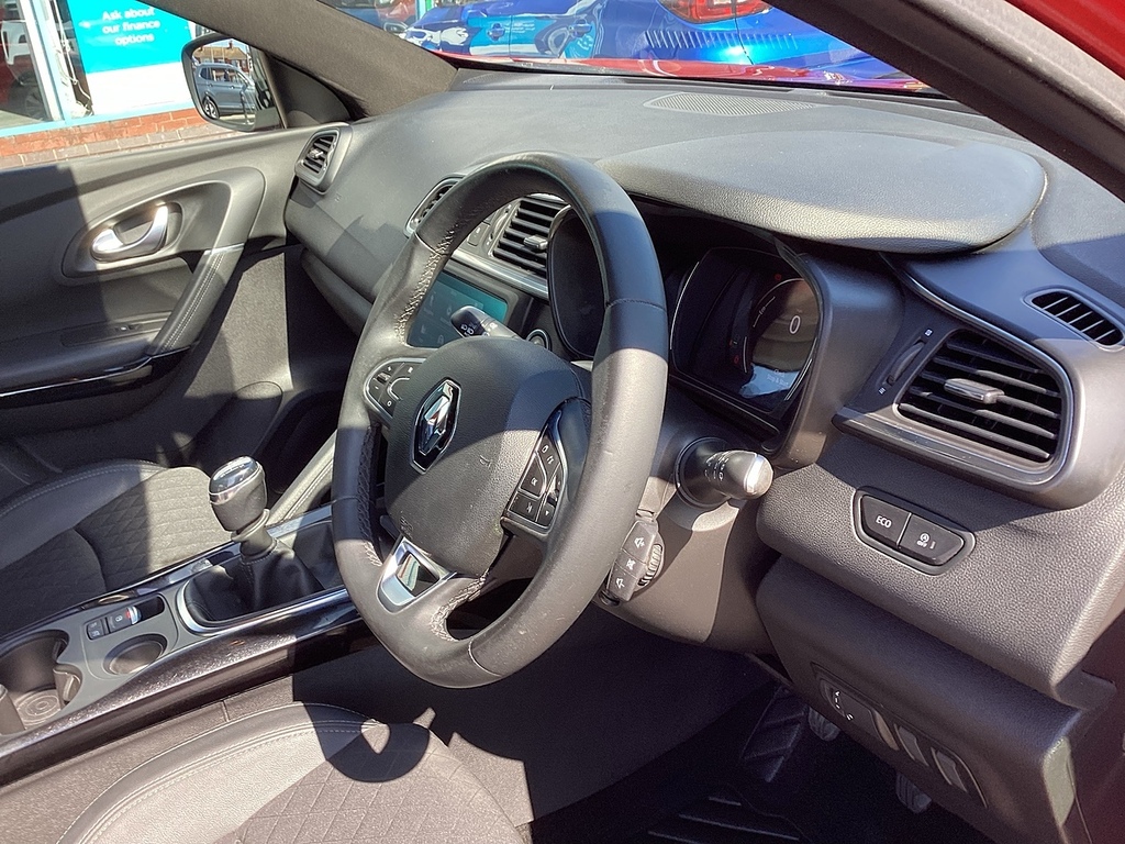 Renault Kadjar Blue Dci Iconic Red #6