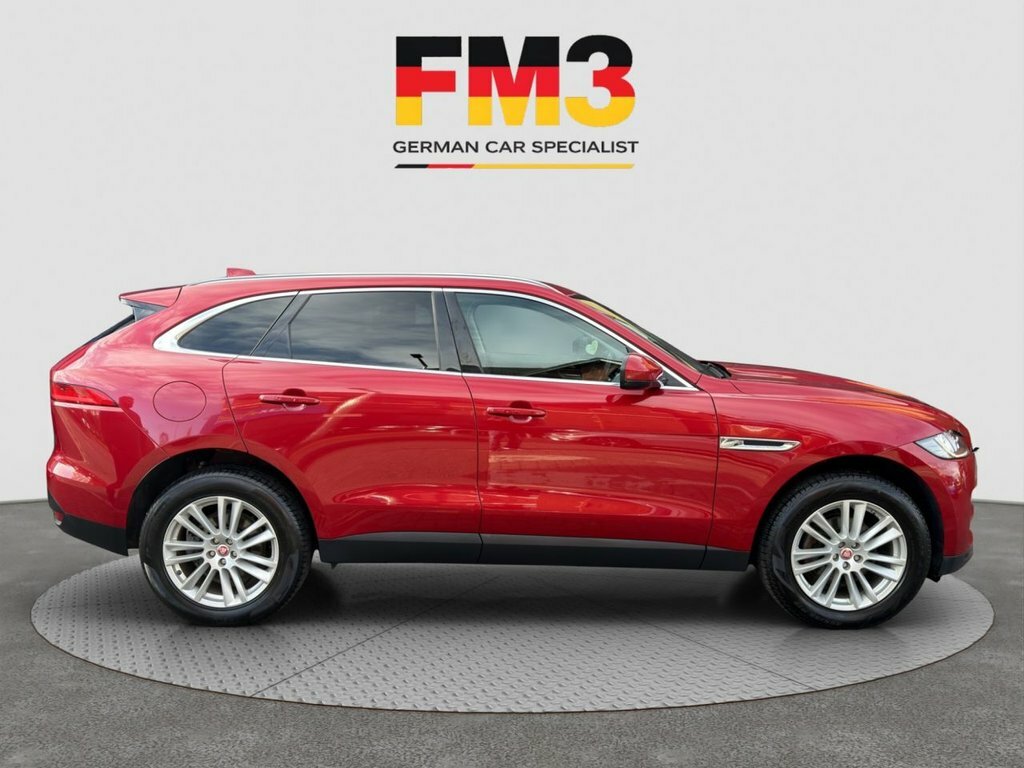 Jaguar F-Pace 2L Portfolio BX18XYR Red #2
