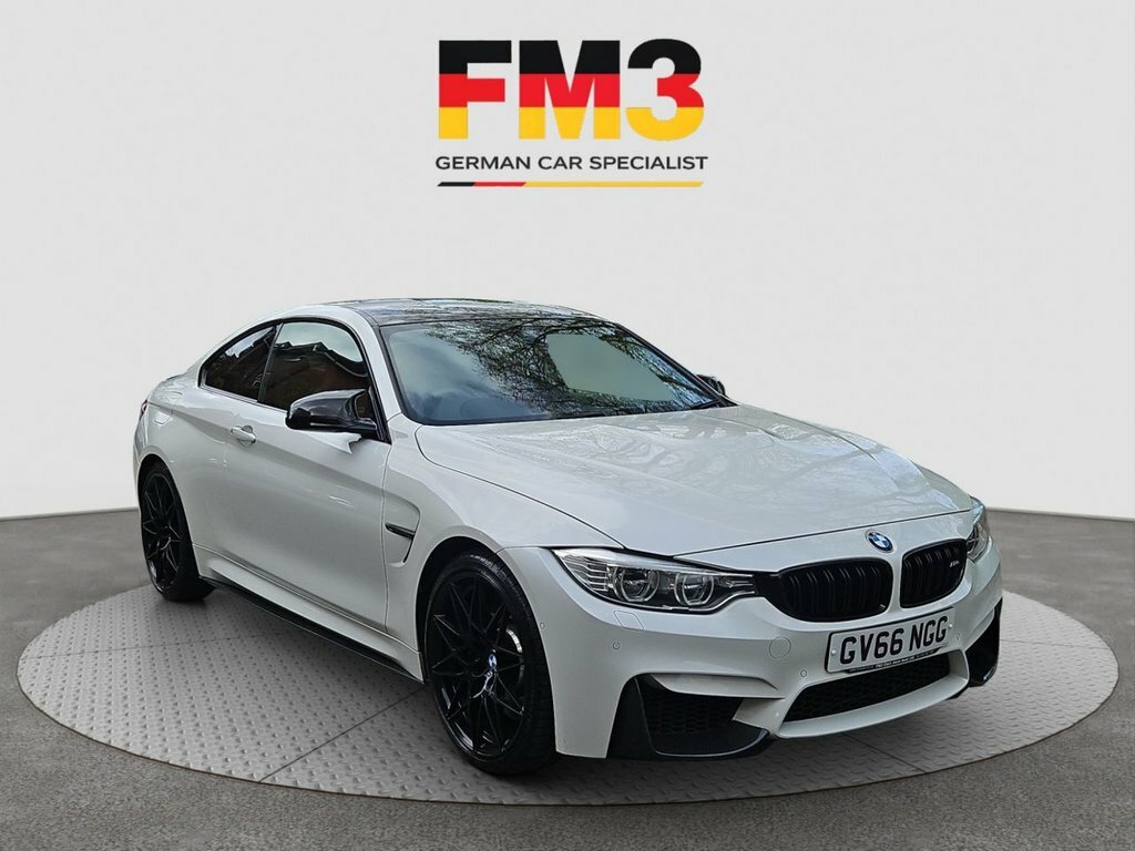 BMW M4 3L Competition White