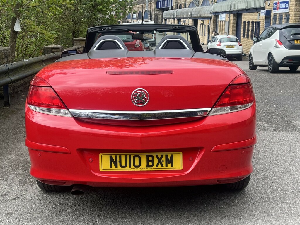 Vauxhall Astra 1.8I Sport Twin Top 177 G Km 13 Red #5