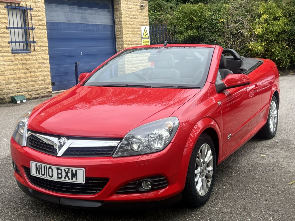 Vauxhall Astra 1.8I Sport Twin Top 177 G Km 13 Red #3