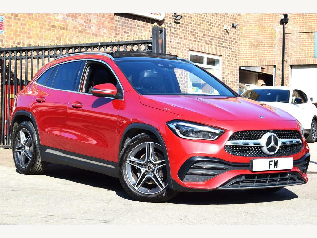 Mercedes-Benz GLA Class 1.3 Gla180 Amg Line Premium Plus 7G-dct Euro 6 Red