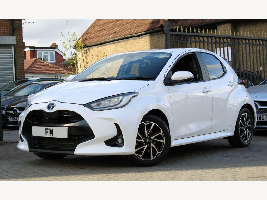 Toyota Yaris 1.5 Vvt-h Design E-cvt Euro 6 S S White #3