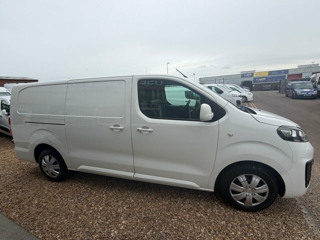 Vauxhall Vivaro Turbo D 2900 Sportive DV70NNW White #4