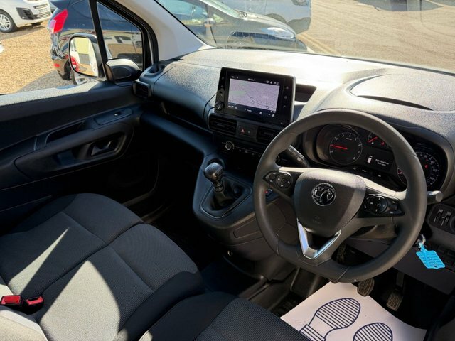 Vauxhall Combo Turbo D 2300 Pro DY73XWL White #2