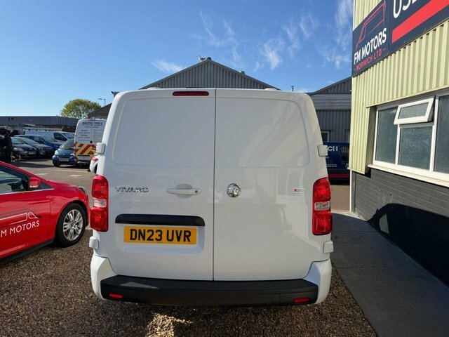 Vauxhall Vivaro Turbo D 2900 Pro DN23UVR White #4