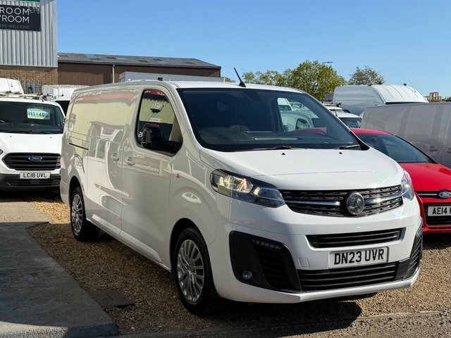 Vauxhall Vivaro Turbo D 2900 Pro DN23UVR White #3