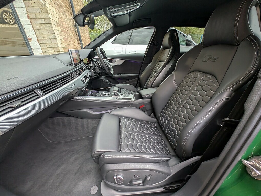 Audi RS4 Avant Tfsi V6 Green #3