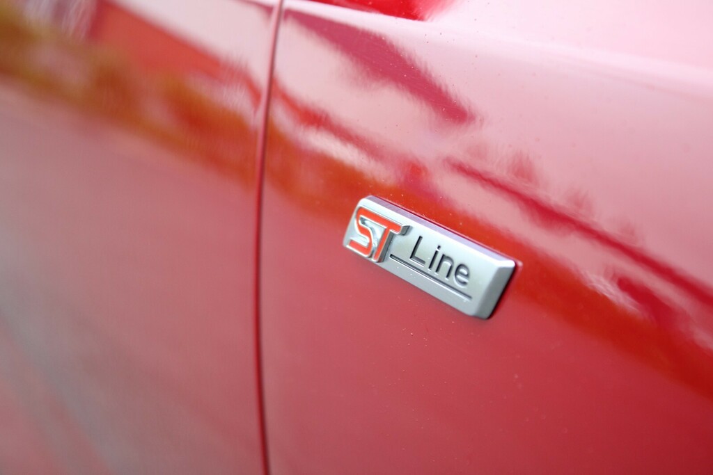 Ford Focus 1.0 Ecoboost Hybrid Mhev 155 St-line X EF25XFB Red #6