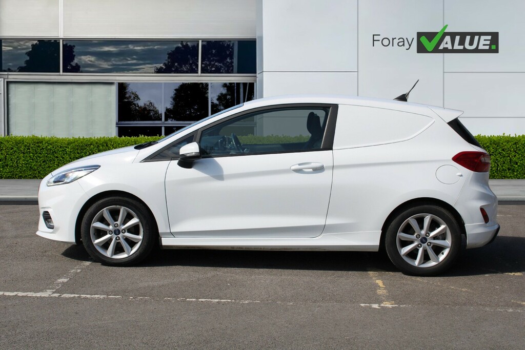 Ford Fiesta 1.5 Tdci Sport Van YS19NGY White #4