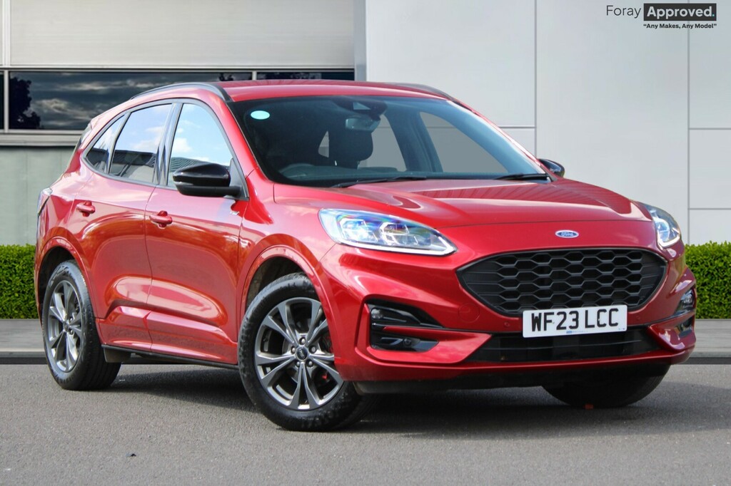 Ford Kuga 1.5 Ecoboost 150 St-line Edition Red