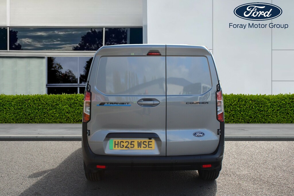 Ford Transit Courier 100Kw 43Kwh Limited Van HG25WSE Silver #5