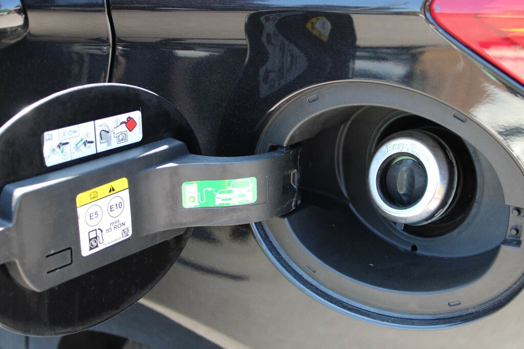 Ford Fiesta 1.0 Ecoboost 95 Trend WG69JYU Black #6