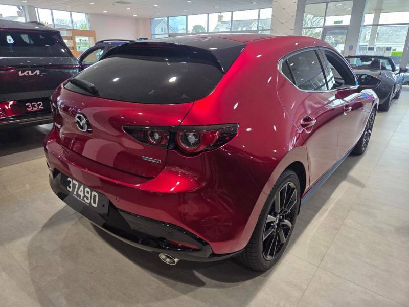 Mazda 3 Exclusive-line - 2024 37490 Red #3