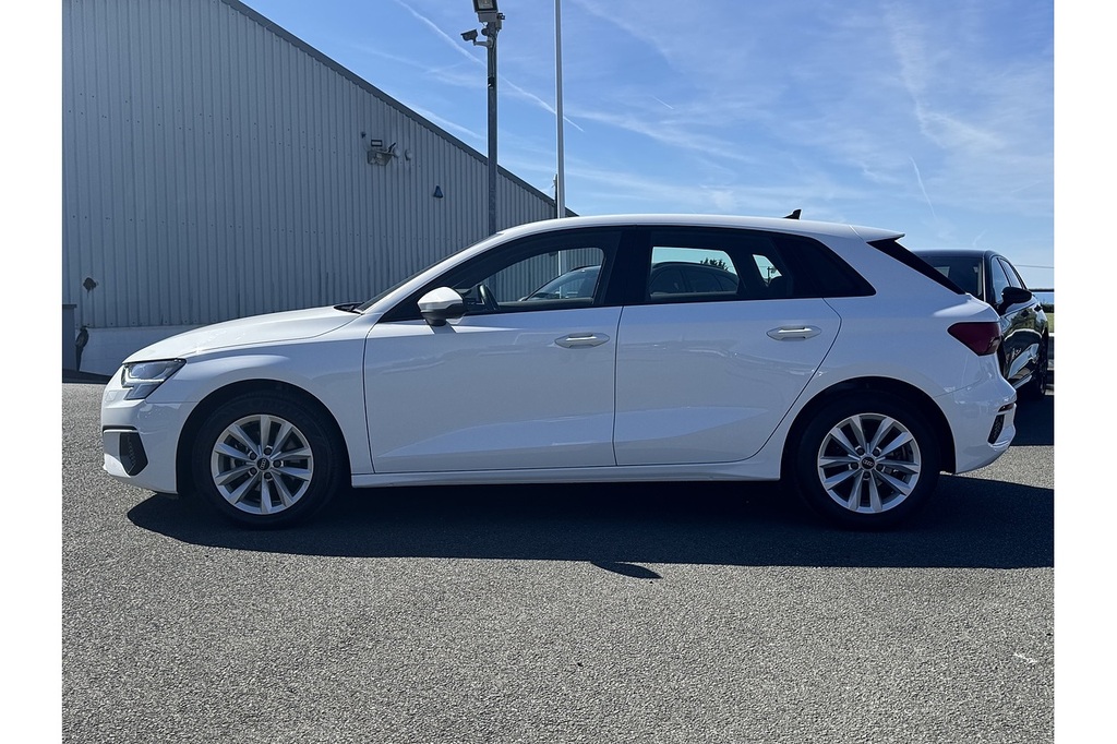 Audi A3 Tfsi Technik Hatchback 1.0 110Ps U1 RK72LKY White #4