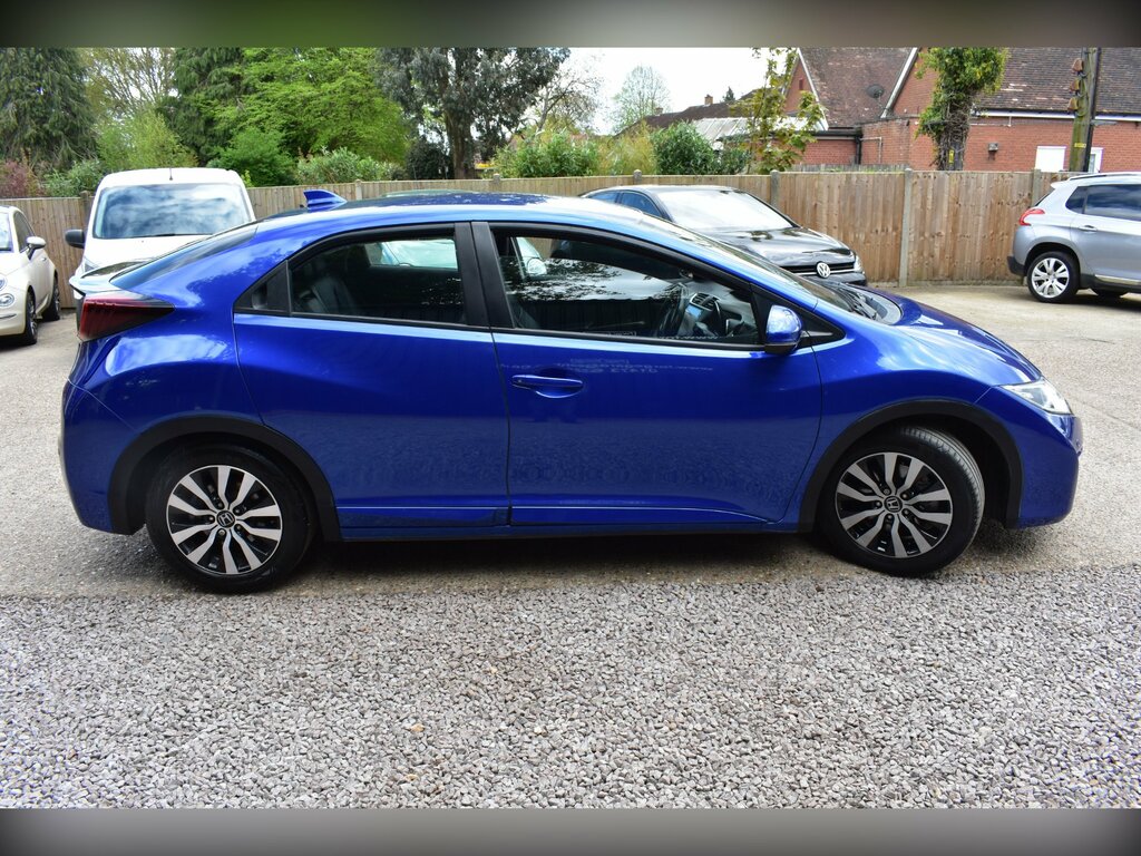 Honda Civic 1.6 I-dtec Se Plus Navi Hatchback Man KP66NNB Blue #2